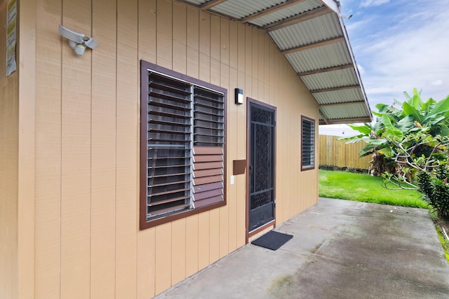 81-6356 Keopuka Pl, Captain Cook, HI 96750 - doorway to property featuring a patio area
