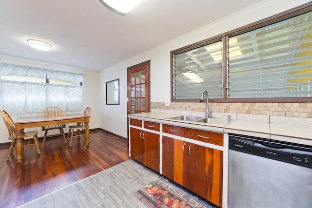 81-6356 Keopuka Pl, Captain Cook, HI 96750 - kitchen featuring stainless steel dishwasher, light countertops, backsplash, and wood finished floors