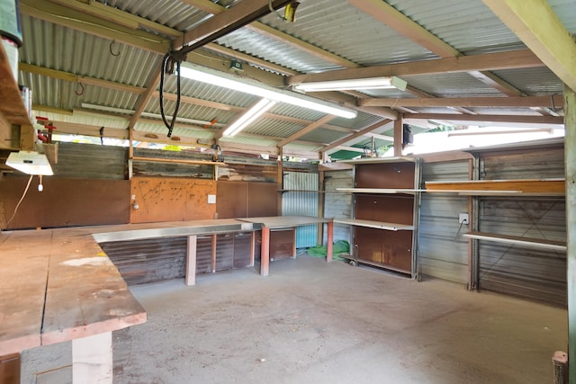 81-6356 Keopuka Pl, Captain Cook, HI 96750 - garage featuring a workshop area