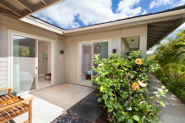 68-1122 Kaniku Dr Unit 426, Kamuela, HI 96743 - doorway to property with a patio area