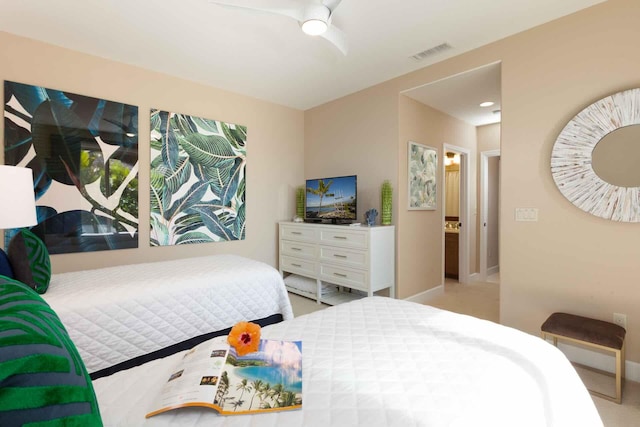 68-1122 Kaniku Dr Unit 426, Kamuela, HI 96743 - bedroom featuring a ceiling fan and light colored carpet