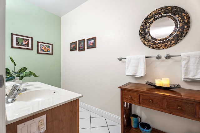 75-5919 Alii Dr Unit M3, Kailua-Kona, HI 96740 - bathroom with vanity and tile patterned floors