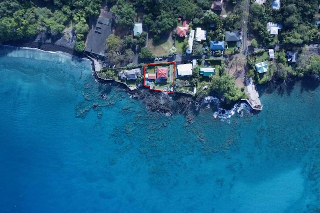 82-6047 Puuhonua Rd, Captain Cook, HI 96704 - aerial overview of property's location featuring property parcel outlined and a large body of water