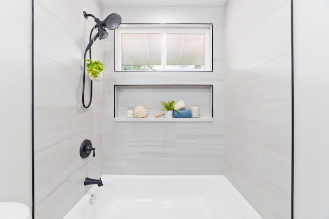 16-2148 Pukalani Dr, Pahoa, HI 96778 - full bath with washtub / shower combination