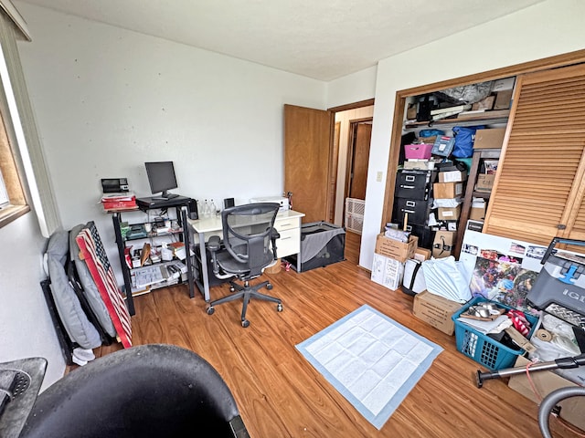 979-A Kumukoa St, Hilo, HI 96720 - office with wood finished floors