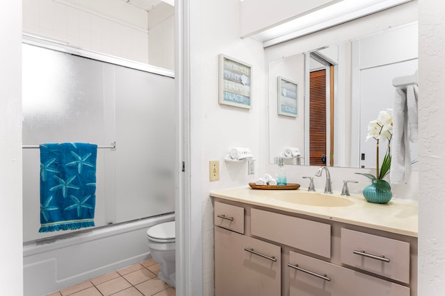 76-6259 Alii Dr Unit 332, Kailua-Kona, HI 96740 - bathroom featuring vanity, tile patterned floors, and bath / shower combo with glass door