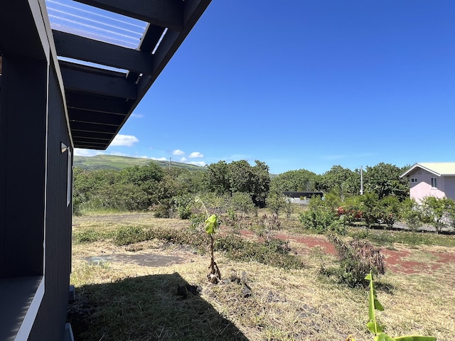94-6347 Makai St, Naalehu, HI 96772 - view of yard
