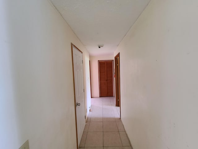 130 Popolo St, Hilo, HI 96720 - hall featuring light tile patterned floors