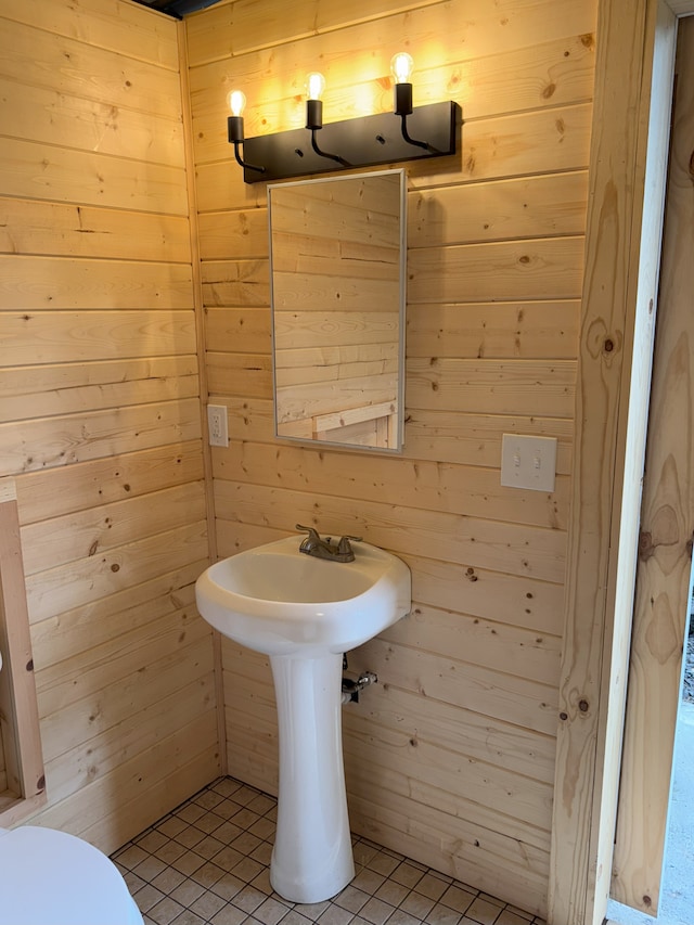 15-594 S Puni Mauka Loop, Pahoa, HI 96778 - bathroom with wood walls and tile patterned floors