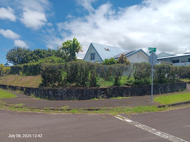 433 Kaanini St, Hilo, HI 96720 - view of property exterior featuring a metal roof