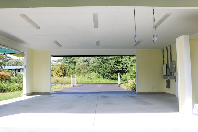 15-1393 29th Ave, Keaau, HI 96749 - garage featuring a carport