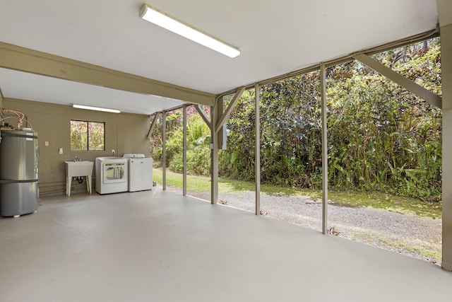 13-3401 Alapai St, Pahoa, HI 96778 - view of patio / terrace with water heater and independent washer and dryer