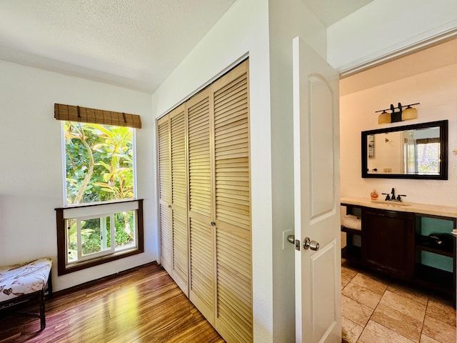4523 Uku Lii Pl, Hanalei, HI 96714 - hallway featuring plenty of natural light