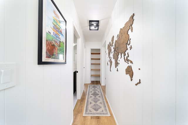 17-436 Ipuaiwaha St, Keaau, HI 96749 - hall featuring light wood finished floors