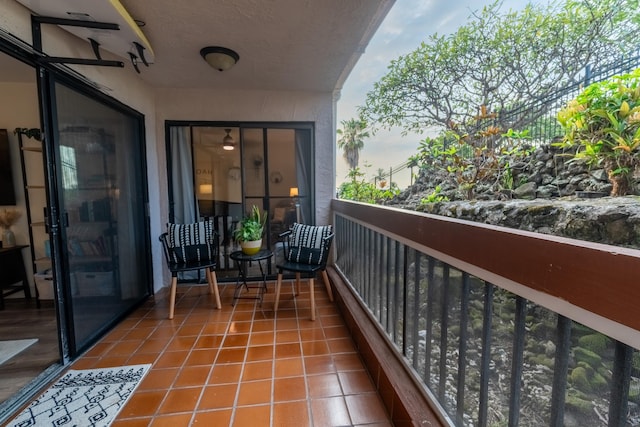 75-5863 Kuakini Hwy Unit 104, Kailua-Kona, HI 96740 - view of balcony