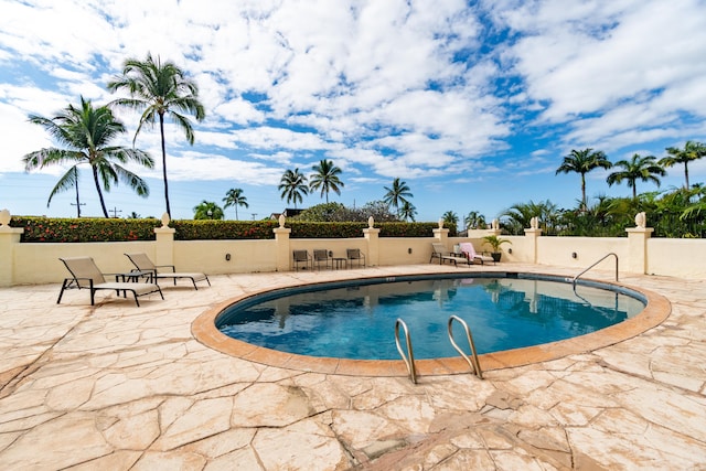 75-5863 Kuakini Hwy Unit 104, Kailua-Kona, HI 96740 - view of swimming pool featuring a patio area