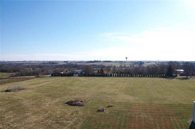 13 Highway, Higginsville, MO 64037
