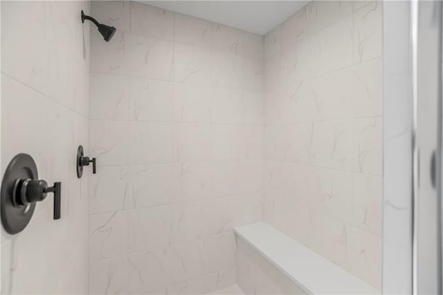 25025 W 92nd St, Lenexa, KS 66227 - bathroom featuring a tile shower