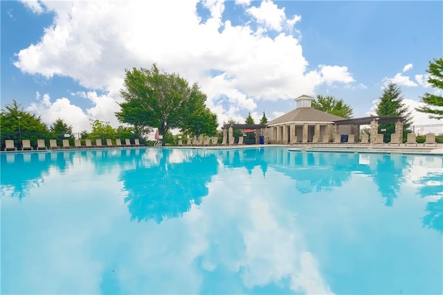 pool with fence