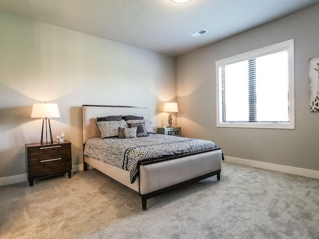 2908 NE 102nd St, Kansas City, MO 64155 - bedroom featuring light colored carpet
