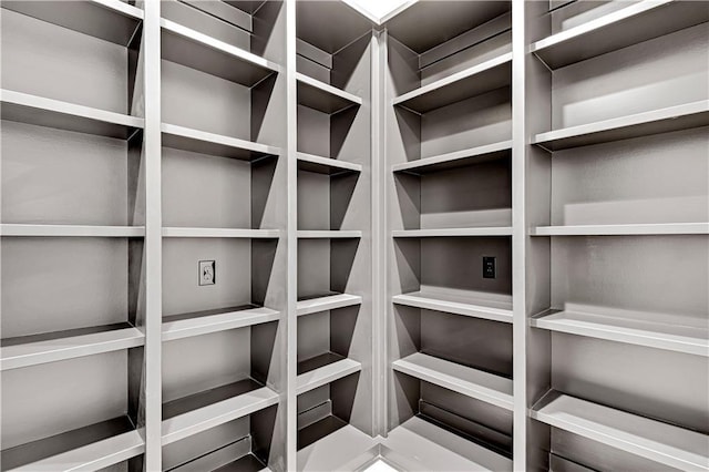 17321 Gillette St, Overland Park, KS 66221 - view of storage area