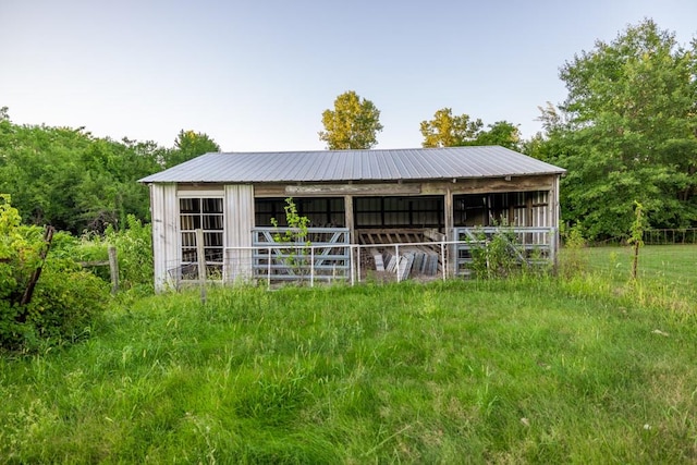 view of outbuilding