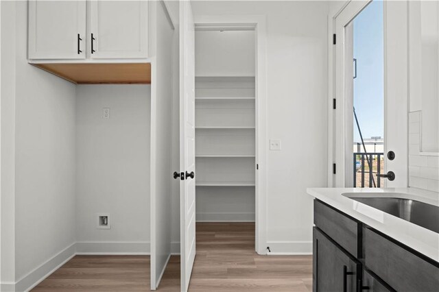 451 SW Longview Blvd, Lees Summit, MO 64081 - view of pantry