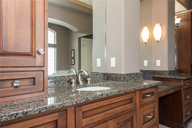 1709 Lake Alvamar Dr, Lawrence, KS 66047 - bathroom with vanity