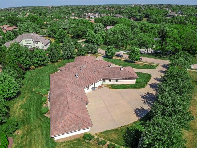 1709 Lake Alvamar Dr, Lawrence, KS 66047 - drone / aerial view
