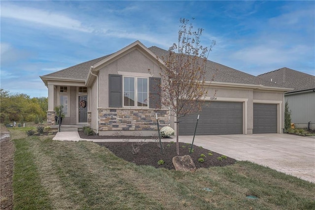 view of front facade with a front lawn and a garage