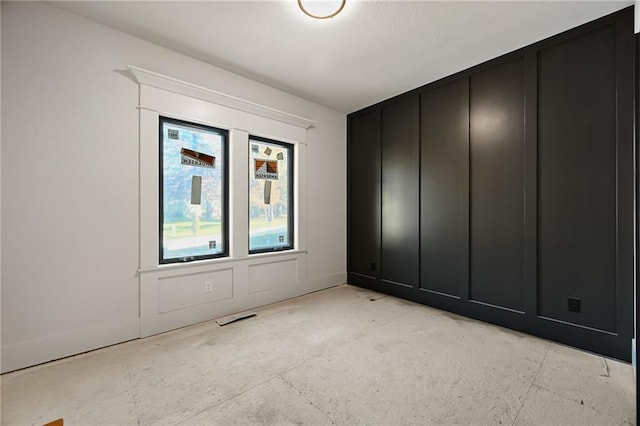 111 Teton Rdg, Lake Winnebago, MO 64034 - unfurnished room featuring baseboards