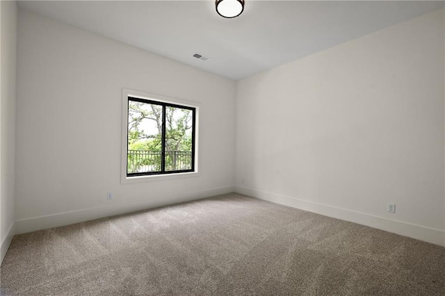 119 Teton Rdg, Lake Winnebago, MO 64034 - unfurnished room featuring carpet