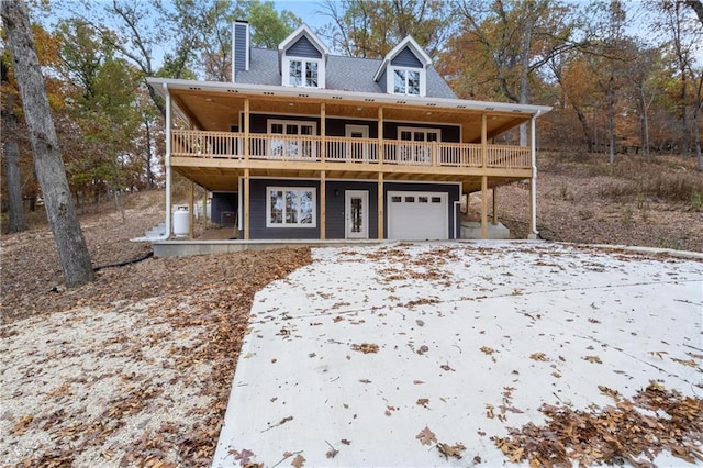 view of front of house featuring a garage