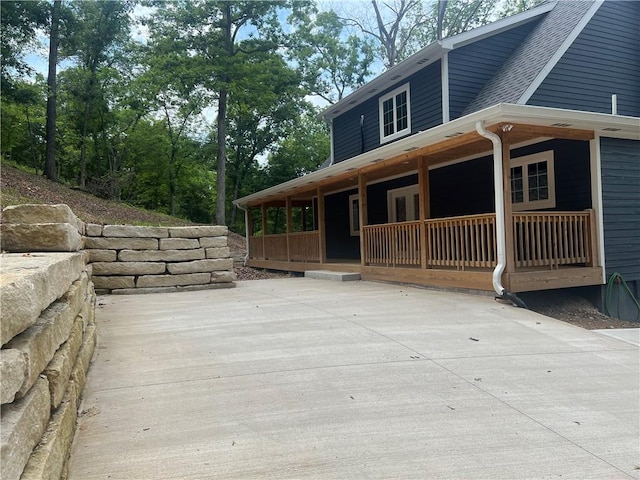 exterior space featuring a porch