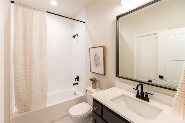 full bath with shower / bathtub combination with curtain, vanity, toilet, and recessed lighting