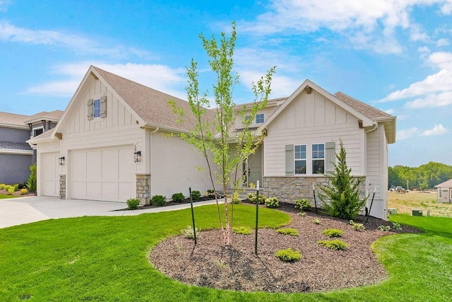 16735 S Hall St, Olathe, KS 66062 - craftsman-style home with a garage and a front yard
