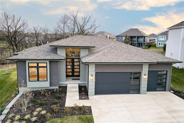 view of front facade featuring a garage