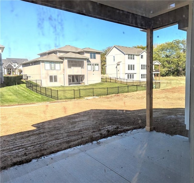 view of yard featuring a patio