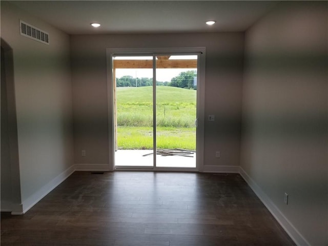 4576 Aspen Dr, Basehor, KS 66007 - spare room with dark wood-style floors and recessed lighting
