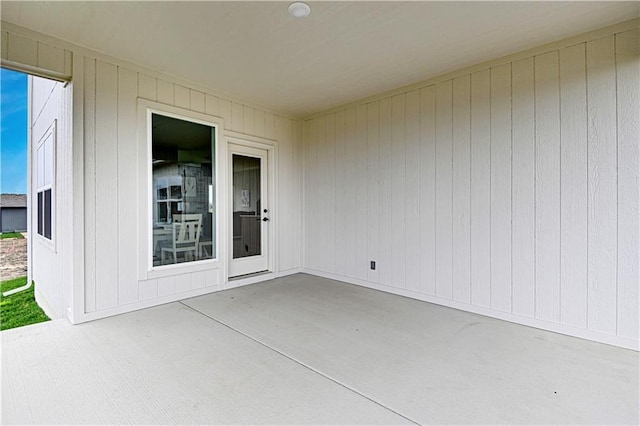 17421 Gillette St, Overland Park, KS 66221 - view of patio