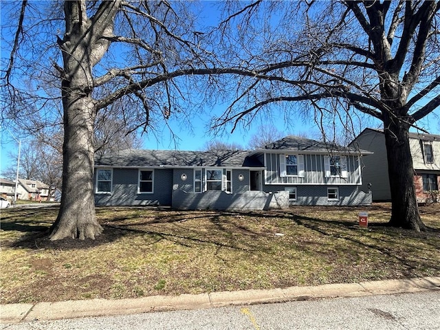 view of front of house