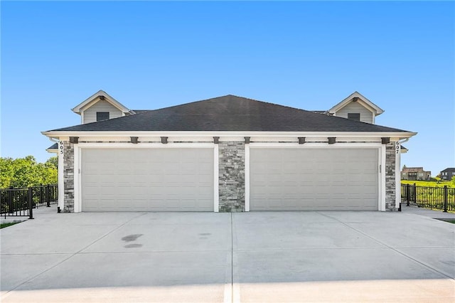 view of front of house featuring a garage