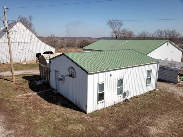 view of home's exterior