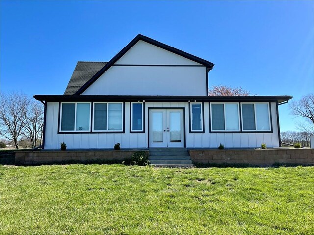15523A W 303rd St, Paola, KS 66071 - view of front of home with a front lawn