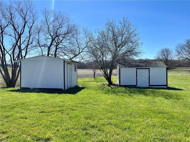 15523A W 303rd St, Paola, KS 66071 - view of yard with a shed