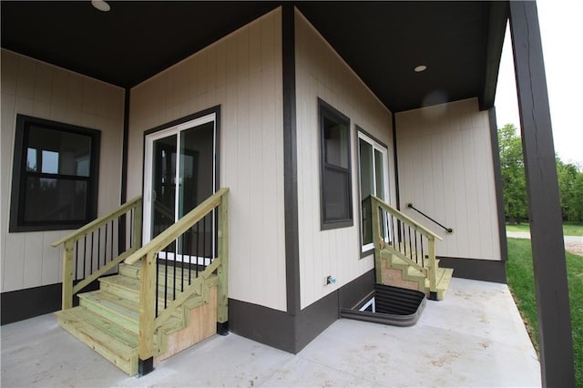 153 S Linn Valley Dr, Linn Valley, KS 66040 - view of property exterior with entry steps