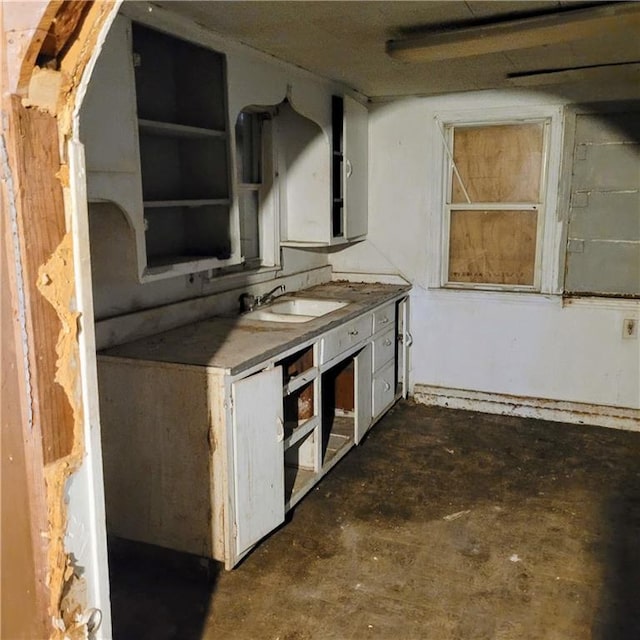 kitchen featuring sink