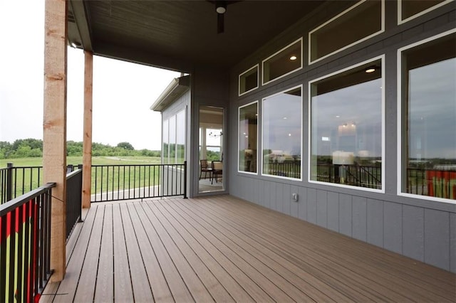 deck with ceiling fan