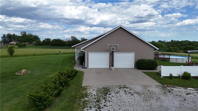 view of detached garage