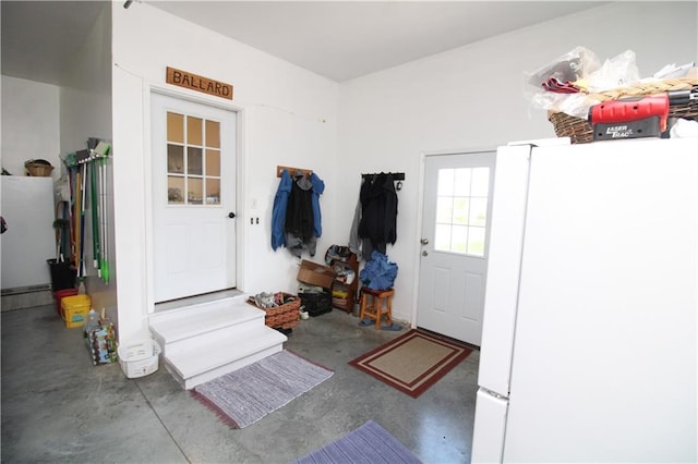 mudroom featuring concrete flooring